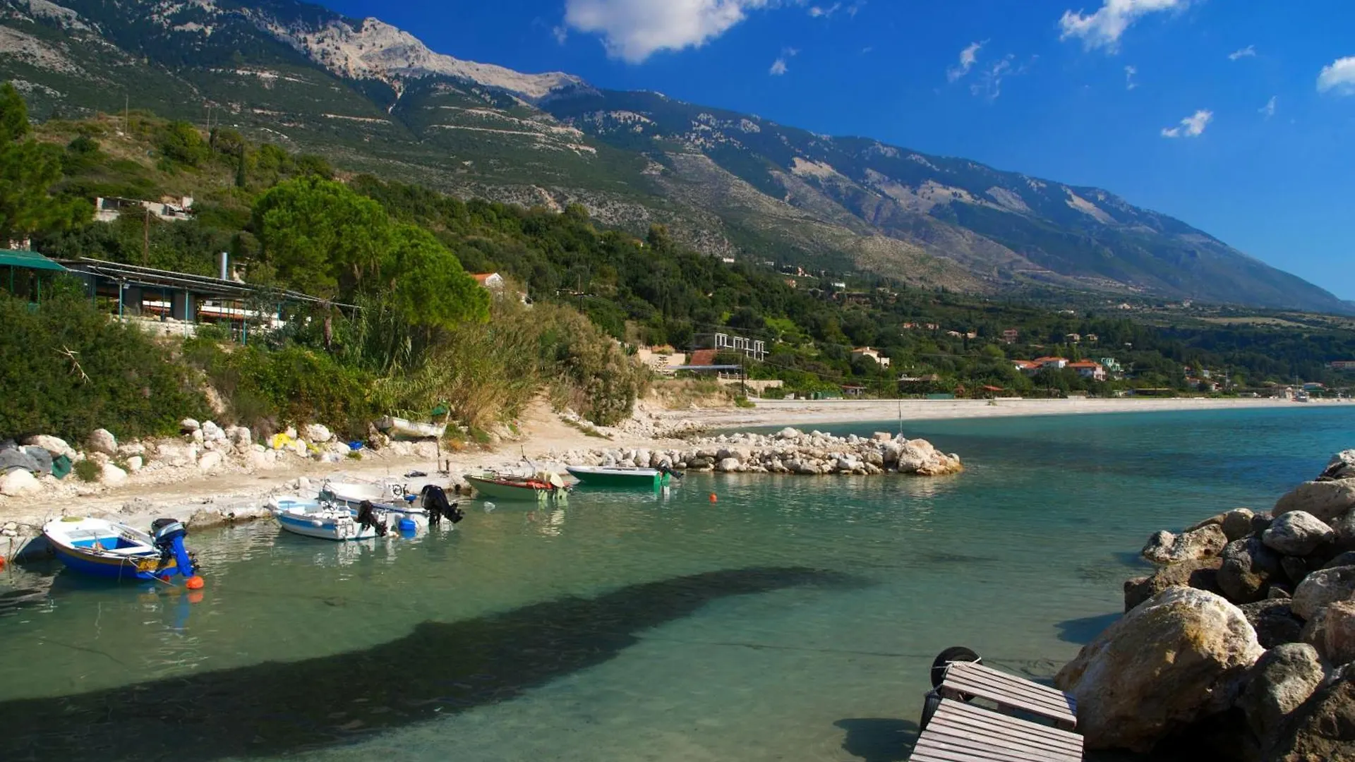 Eleftheria Apartments Vlachata Greece