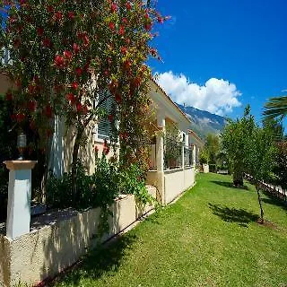 Eleftheria Apartments Vlachata Greece