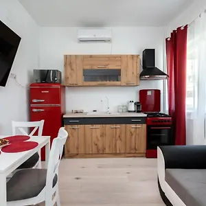 Spacious And Cozy In Appartamento Bucarest